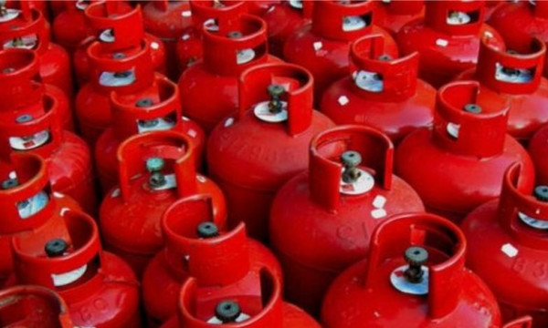 এলপিজি গ্যাসের নতুন দাম নির্ধারণ বুধবার