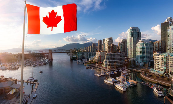 এ বছরের প্রথম ৬ মাসে কানাডা ছেড়েছেন ৪২ হাজার মানুষ