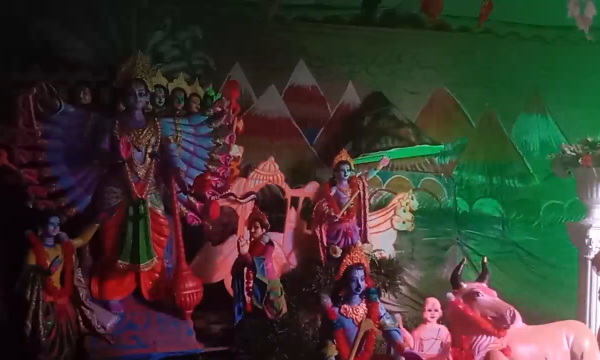 শ্রীমঙ্গলে চা বাগানগুলোতে চলছে ঝুলনযাত্রা উৎসব