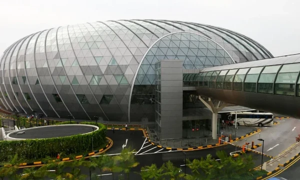 যে বিমানবন্দর থেকে যাতায়াতে পাসপোর্ট লাগবে না