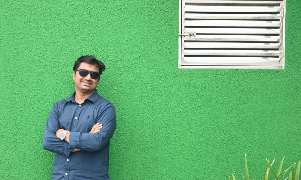 প্রকাশ পেলো সাহস মোস্তাফিজের ভিন্নধর্মী গান 'নিরঞ্জনের গল্প'