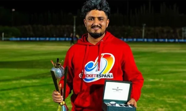 টি-টেন ক্রিকেটে ৪৩ বলে অপরাজিত ১৯৩ রানের রেকর্ড