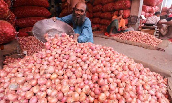 ভারত থেকে এলো ১৩৪৩ টন পেঁয়াজ