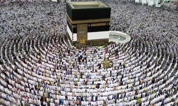 ভিসা ছাড়া ওমরা করতে পারবেন ২৭ দেশের মানুষ