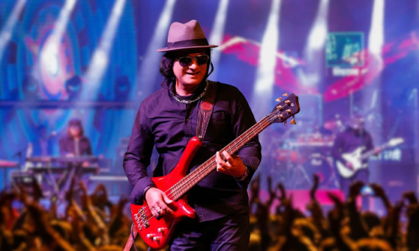 বাবার কবরে সমাহিত হবেন শাফিন আহমেদ