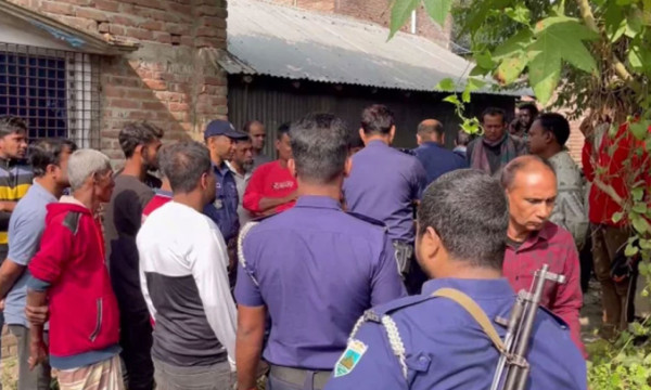 পাবনায় যুবলীগ কর্মীকে গুলি করে হত্যা, কোপানো হয়েছে মাথায়ও