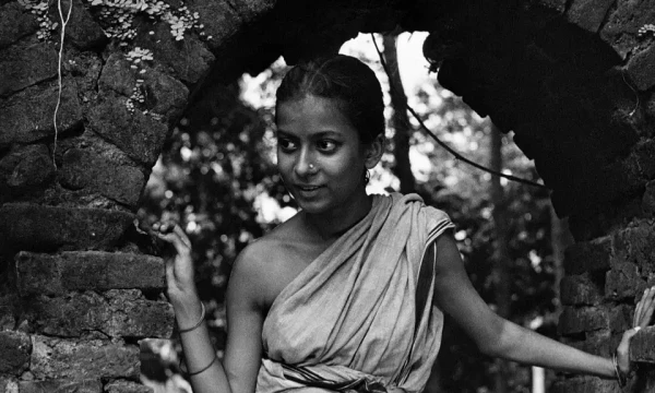 চলে গেলেন ‘পথের পাঁচালী’র ‘দুর্গা’