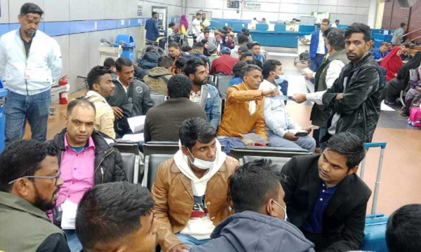 লেবানন থেকে ফিরলেন আরও ৮২ বাংলাদেশি