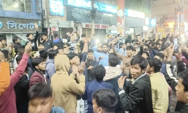 চিন্ময়কে গ্রেপ্তারের প্রতিবাদে রংপুরে বিক্ষোভ