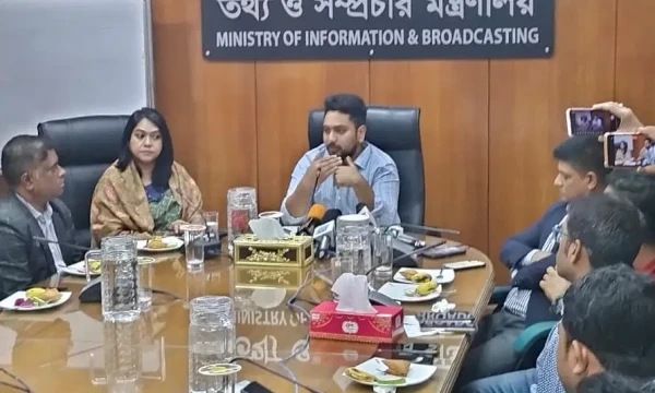 গণমাধ্যমে হামলা হলে মেনে নেব না, অবশ্যই ব্যবস্থা নেওয়া হবে: উপদেষ্টা নাহিদ