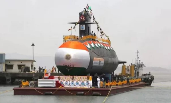 সাবমেরিন থেকে ব্যালিস্টিক ক্ষেপণাস্ত্রের পরীক্ষা চালাল ভারত