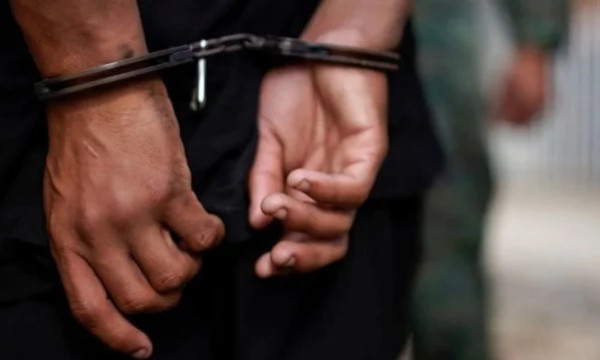 কলকাতায় পার্ক স্ট্রিটে আটক বিএনপির নেতা