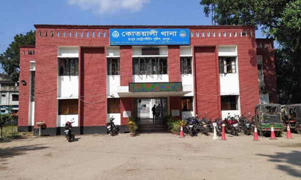 ছাত্রী নিবাস থেকে কলেজ শিক্ষার্থীর লাশ উদ্ধার