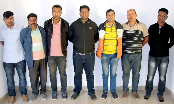 ডাকাতির প্রস্তুতিকালে কনস্টেবলসহ আটক ৭