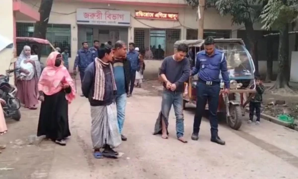 চাঁদা না দেওয়ায় কারখানার মালিককে হত্যা, আটক ৪