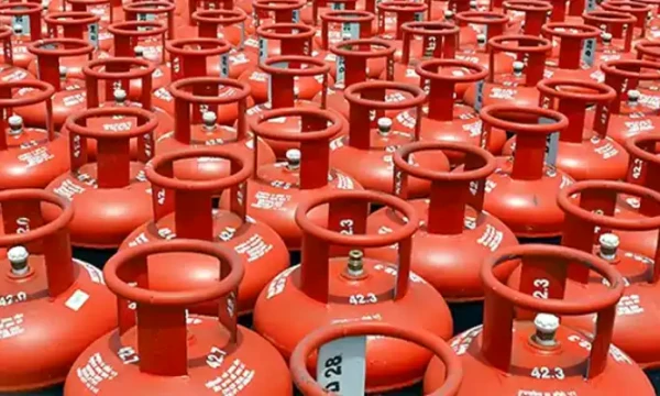বাড়ল এলপি গ্যাসের দাম