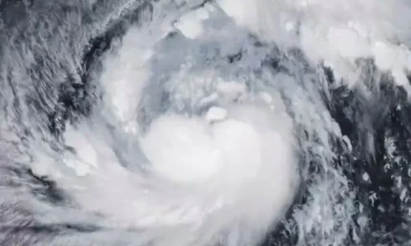 তাইওয়ানে ধেয়ে যাচ্ছে টাইফুন ফুং-ওং, সতর্কতা জারি