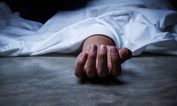 পল্লবীতে স্বামীর ঝুলন্ত লাশ উদ্ধার, পাশে পড়েছিল স্ত্রী ও দুই সন্তানের লাশ