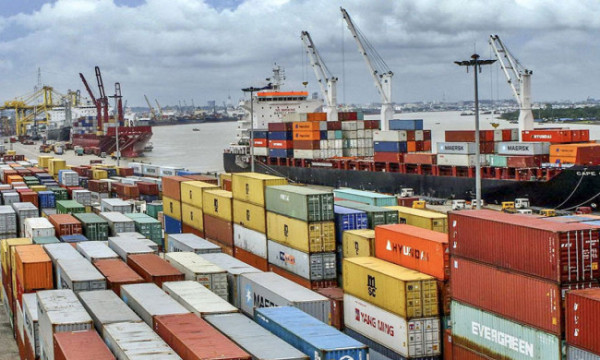 চট্টগ্রাম বন্দরে কর্মবিরতি দুই দিন স্থগিত